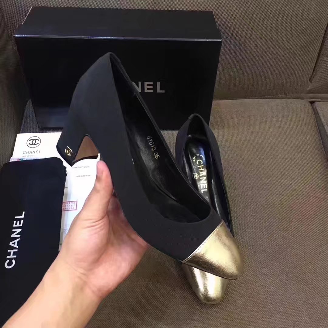 Chanel Pump Leather CH2146 Black&Gold