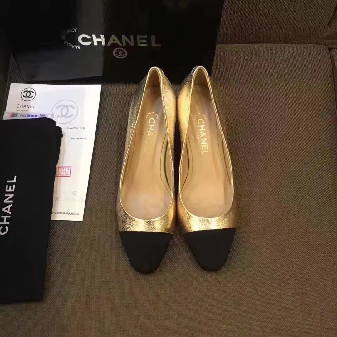 Chanel Pump Leather CH2146 Gold