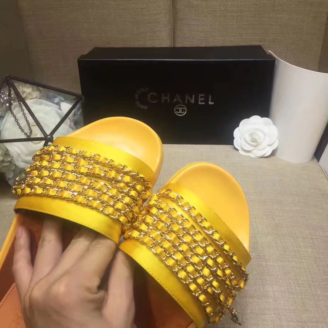 Chanel Slipper Leather CH2149 Yellow