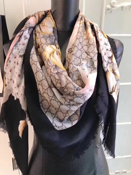 Gucci Scarf G2580 Black