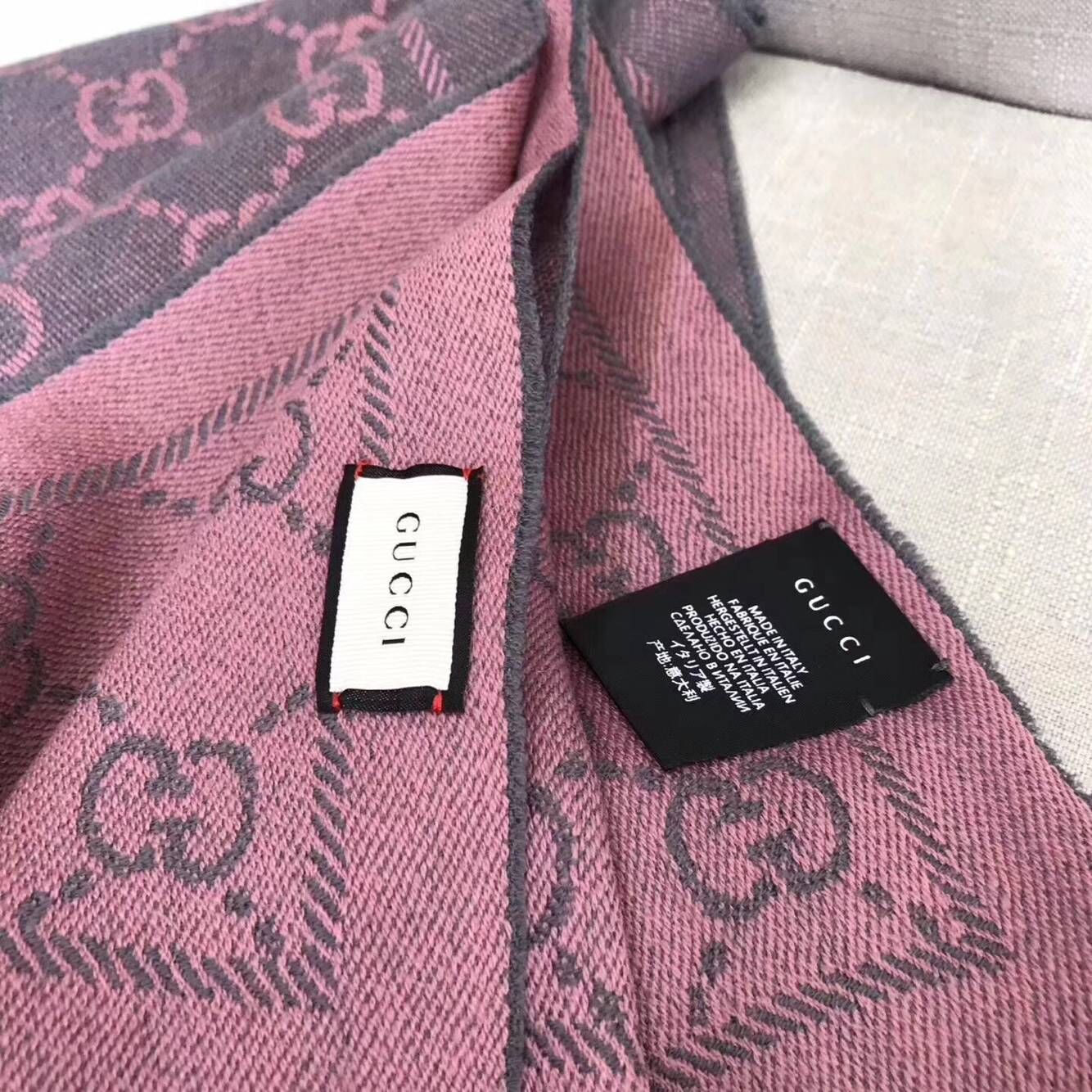 Gucci Scarf GG8330