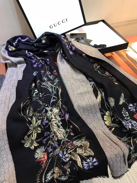 Gucci Scarf GG2737A