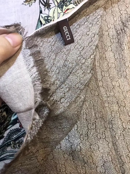 Gucci Scarf GG2737C