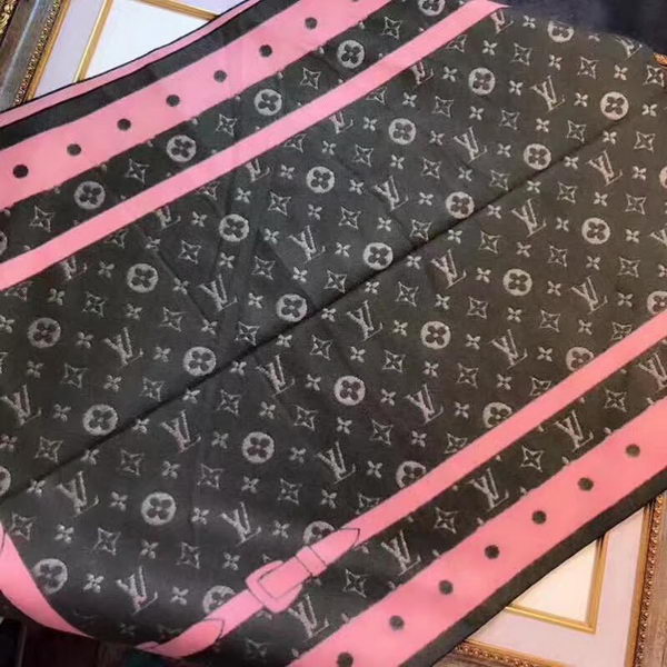 Louis Vuitton Scarf LV919768A