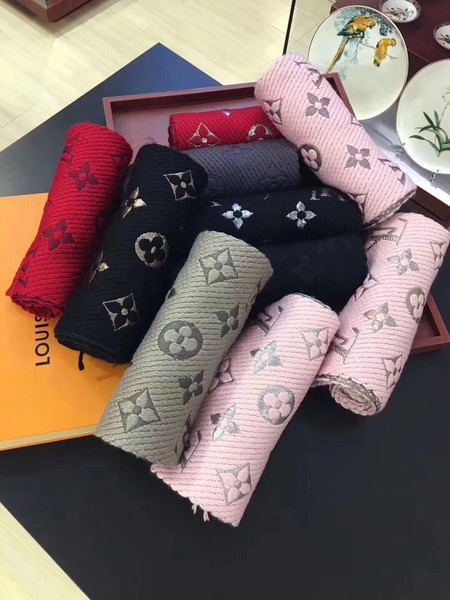 Louis Vuitton Scarf LVS7760C