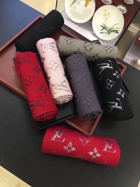 Louis Vuitton Scarf LVS7760E