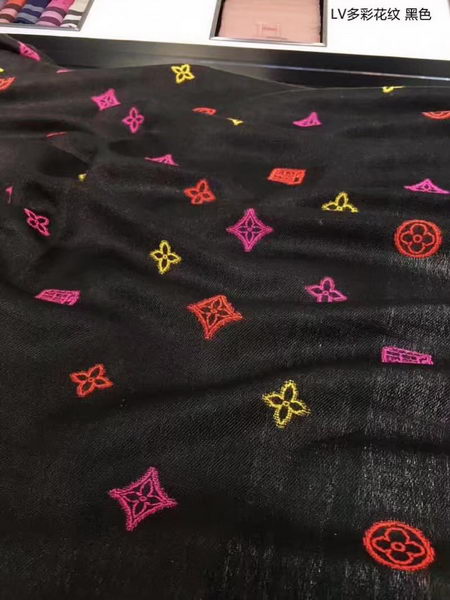 Louis Vuitton Scarf LVS919468C