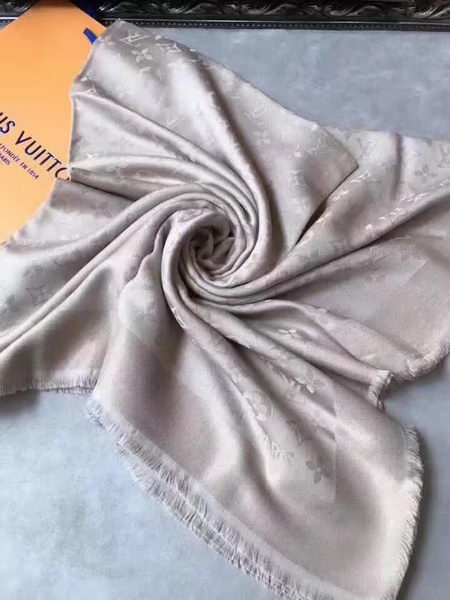 Louis Vuitton Scarf LVS92110G