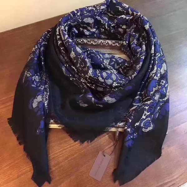 Louis Vuitton Scarf LVS92111B