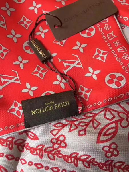 Louis Vuitton Scarf LVS92112A