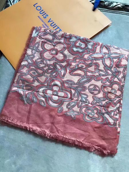 Louis Vuitton Scarf LVS92115B