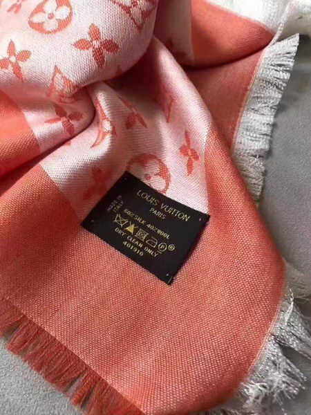 Louis Vuitton Scarf LVS9219F