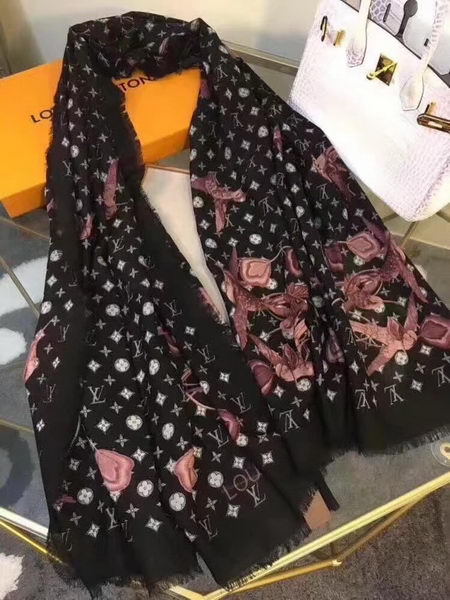 Louis Vuitton Scarf LVS9222