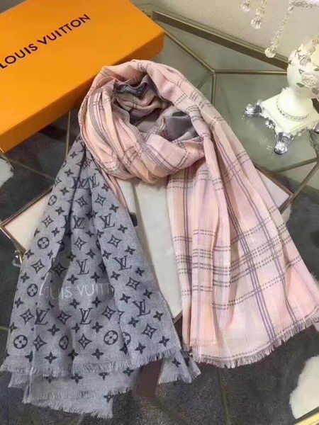 Louis Vuitton Scarf LVS9231B