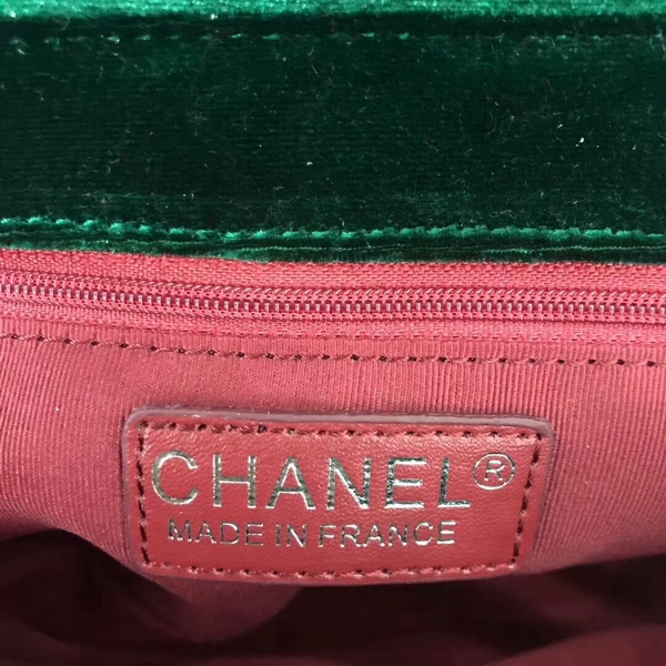 Chanel LeBoy 2017 Velvet Leather 67085 Green