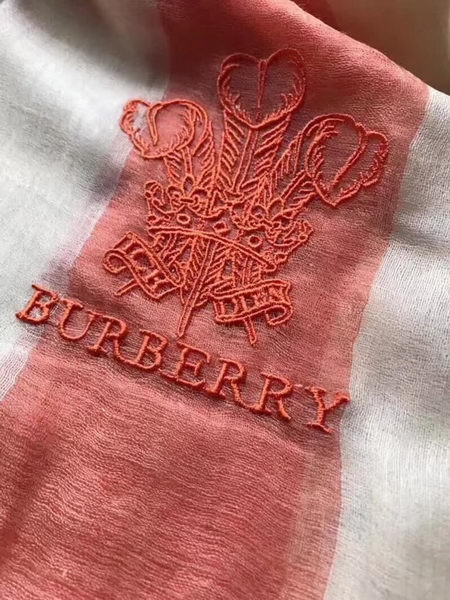 Burberry Cashmere Scarf BU1105J