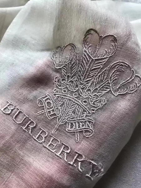 Burberry Cashmere Scarf BU1105K