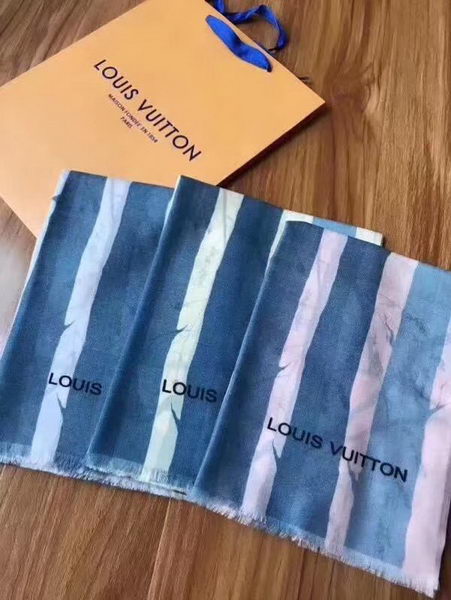 Louis Vuitton Cashmere Scarf LV1102B