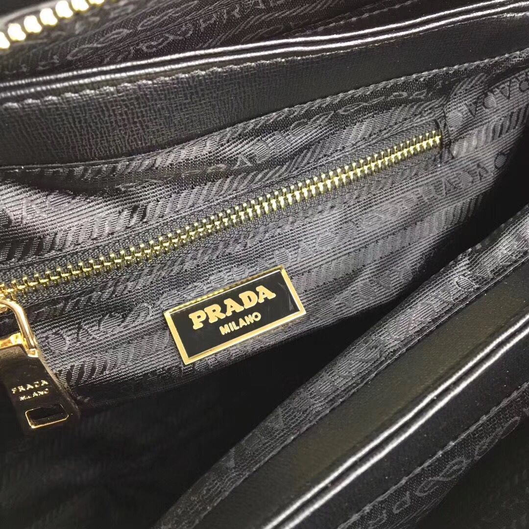 Prada Calfskin Leather Tote Bags 88125 Black