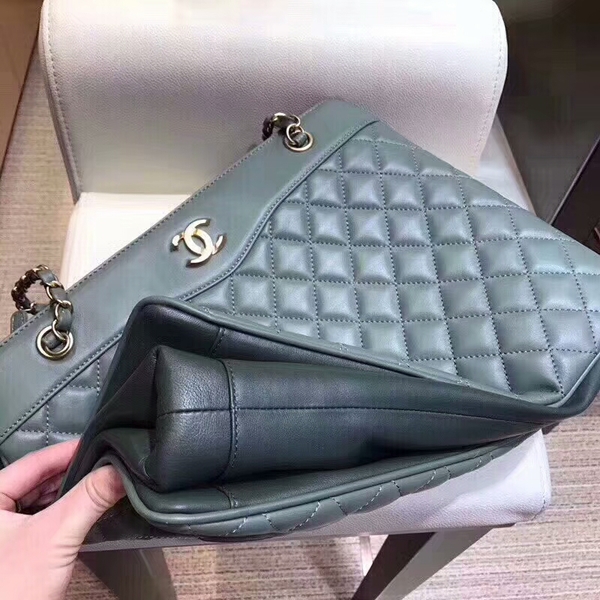 Chanel Original Sheepskin Leather Tote Bag 8810 Green