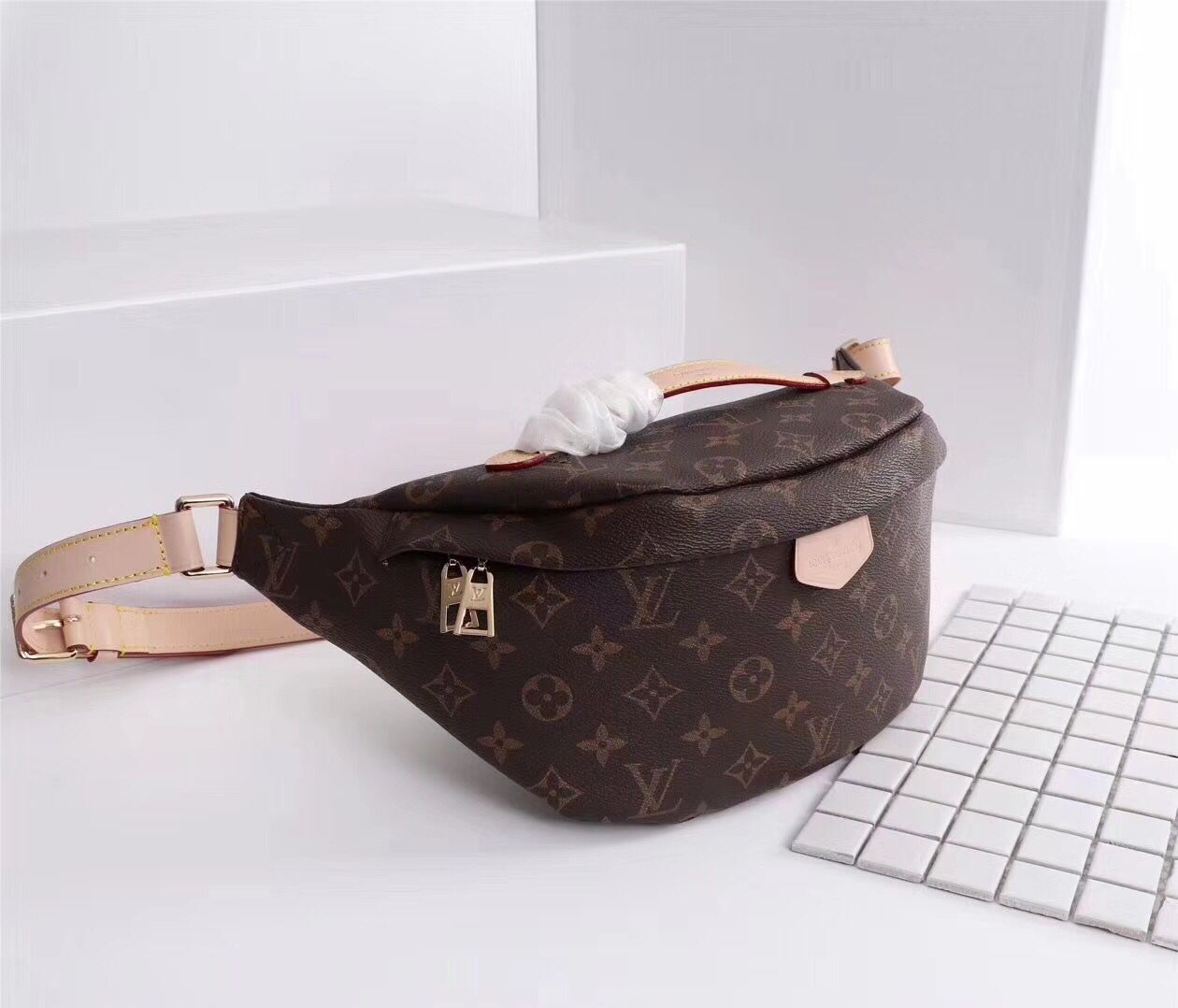 Louis Vuitton Monogram Canvas BUMBAG 43644