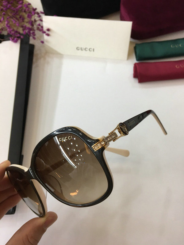 Gucci Sunglasses GGS150272G290