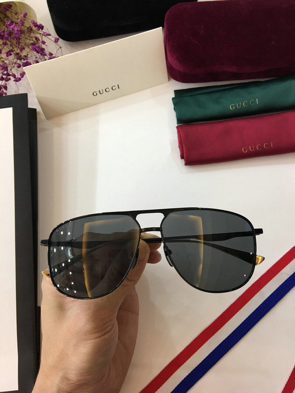 Gucci Sunglasses GGS150272G305