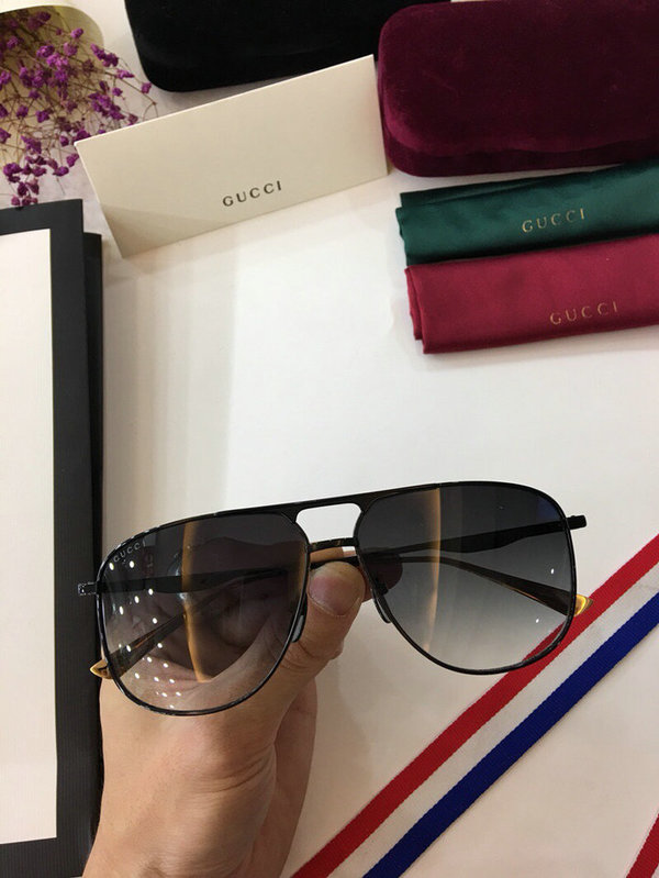 Gucci Sunglasses GGS150272G306