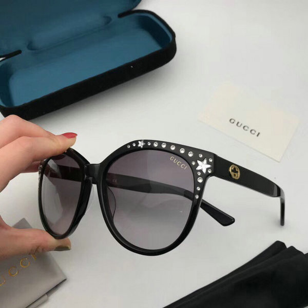 Gucci Sunglasses GGS150272G320