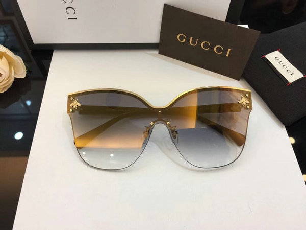 Gucci Sunglasses GGS150272G402