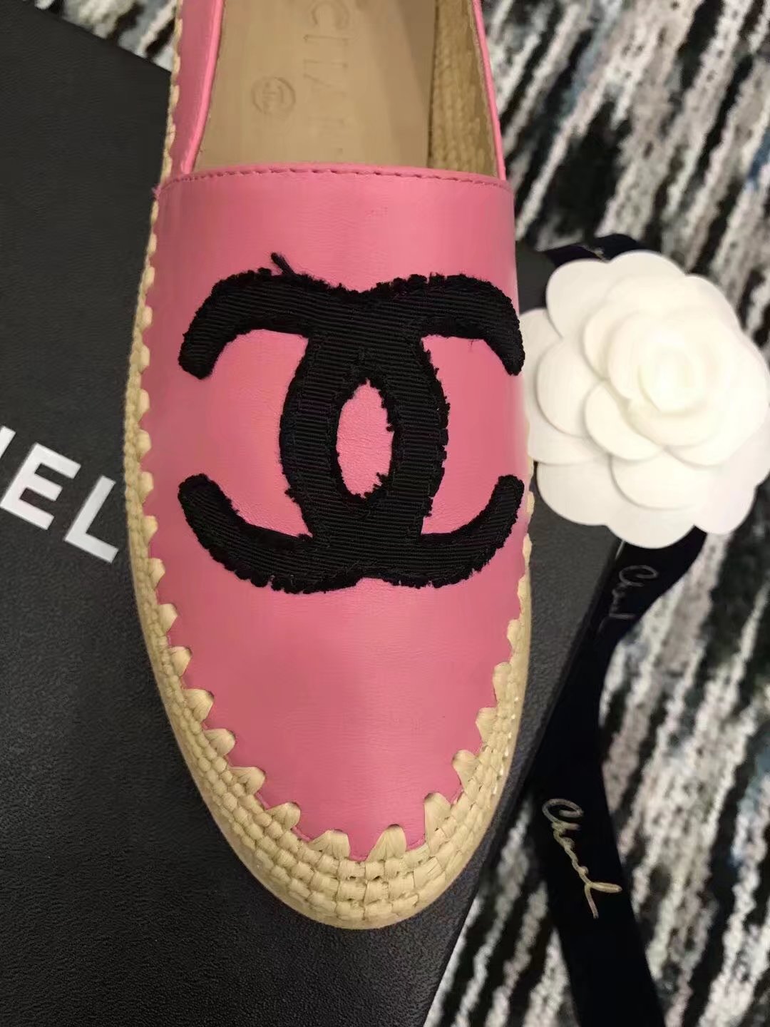 Chanel Casual Shoes CH2277LRF pink