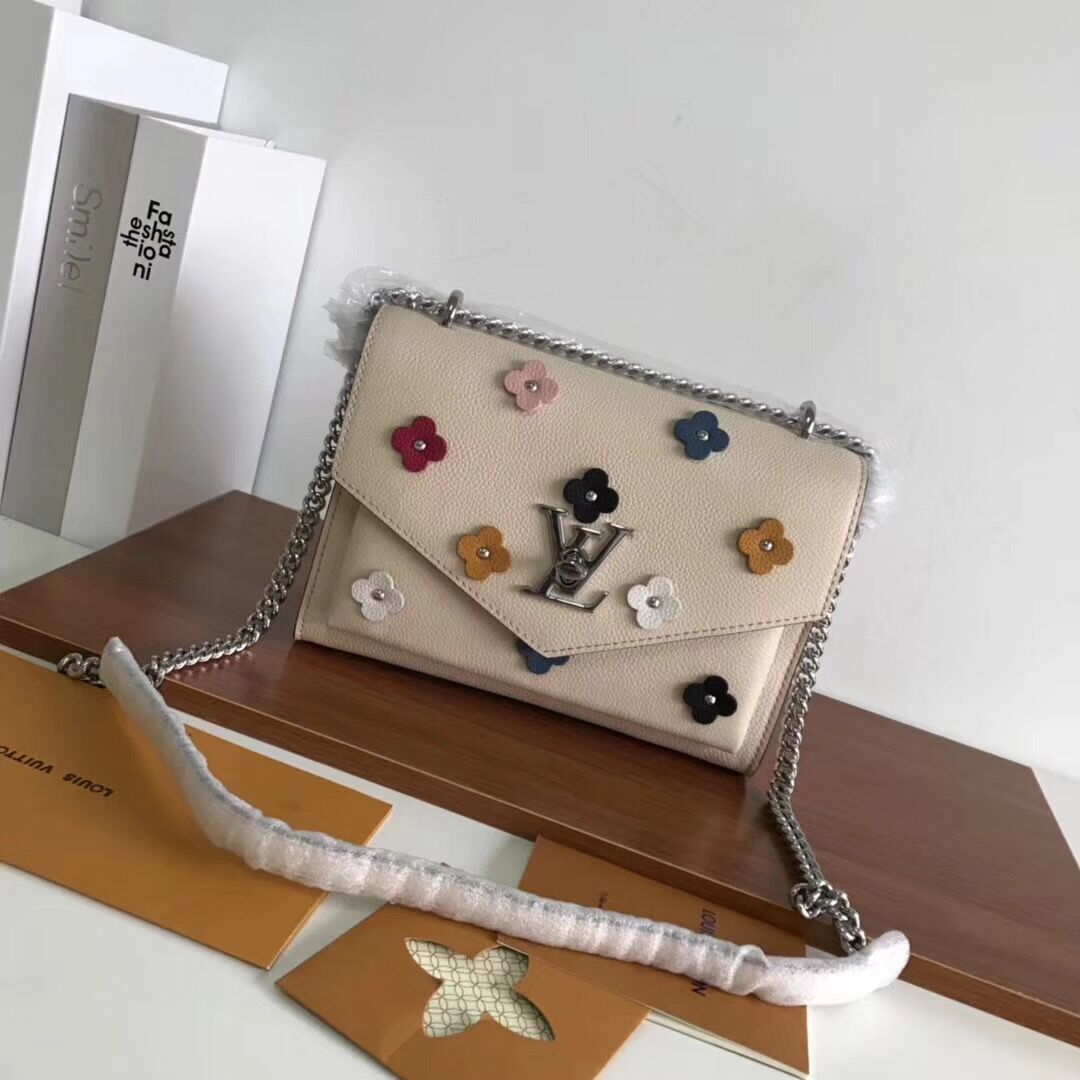 Louis vuitton Original Leather Evening Bag Clutch Love Note MYLOCKME BB 53080 cream