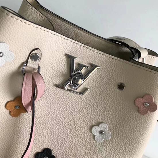 Louis vuitton original lockme bucket 53081 cream