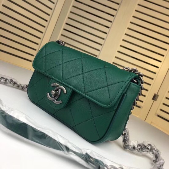 Chanel mini Leather cross-body bag 7739 green