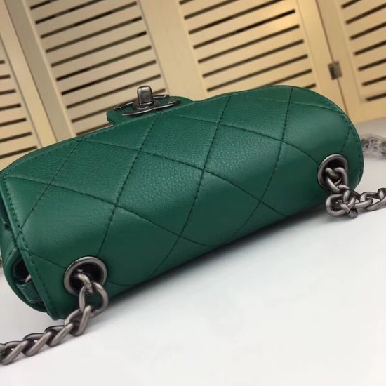 Chanel mini Leather cross-body bag 7739 green