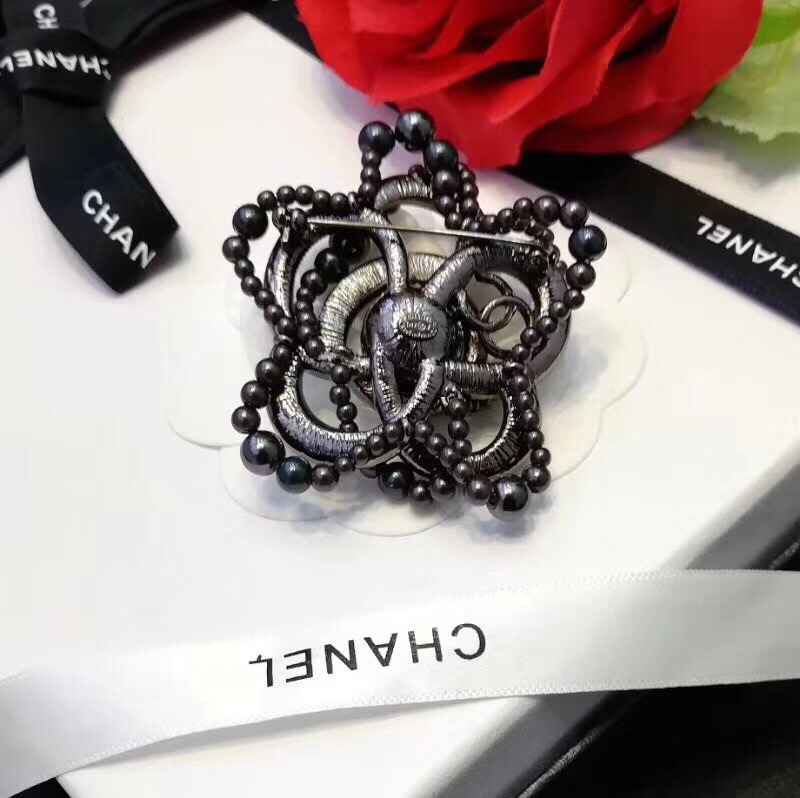 Chanel Brooch 44588