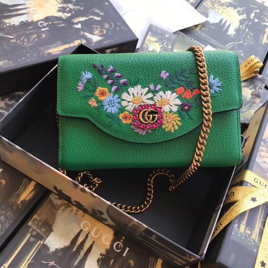 Gucci GG Marmont matelasse mini bag 499314 green