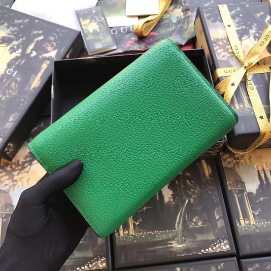 Gucci GG Marmont matelasse mini bag 499314 green