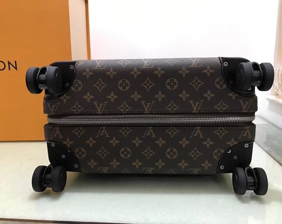 Louis Vuitton Monogram Canvas HORIZON 50 M23209