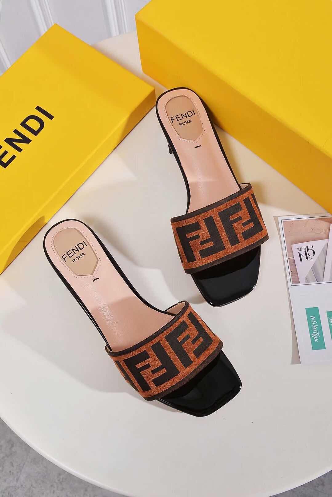 Fendi Slipper 2369