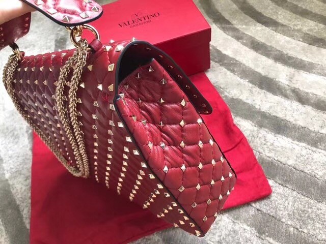 VALENTINO Spike quilted leather large shoulder bag 0027 red