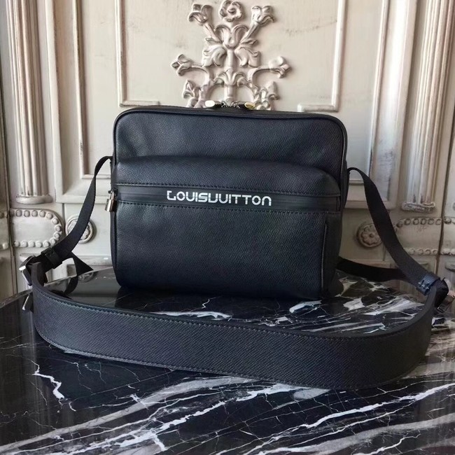 Louis Vuitton OUTDOOR MESSENGER PM M31003 Black