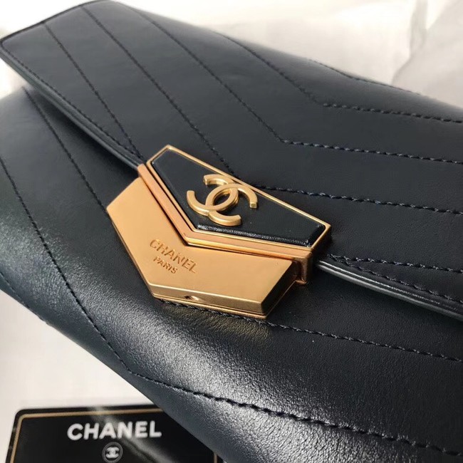 Chanel Clutch Calfskin & Gold-Tone Metal A57493 Black