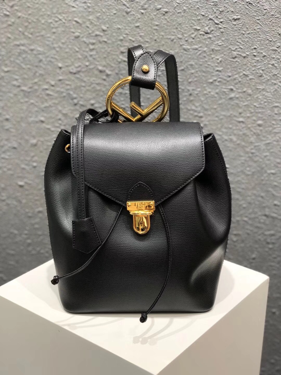 FENDI Kan I Leather knapsack 2570