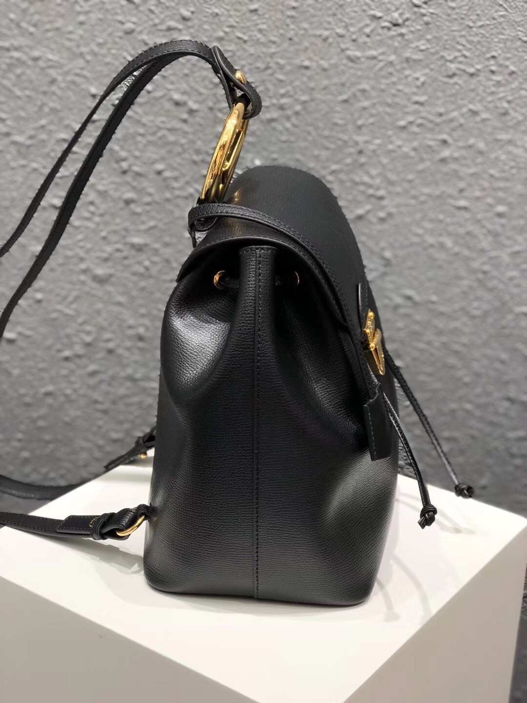 FENDI Kan I Leather knapsack 2570