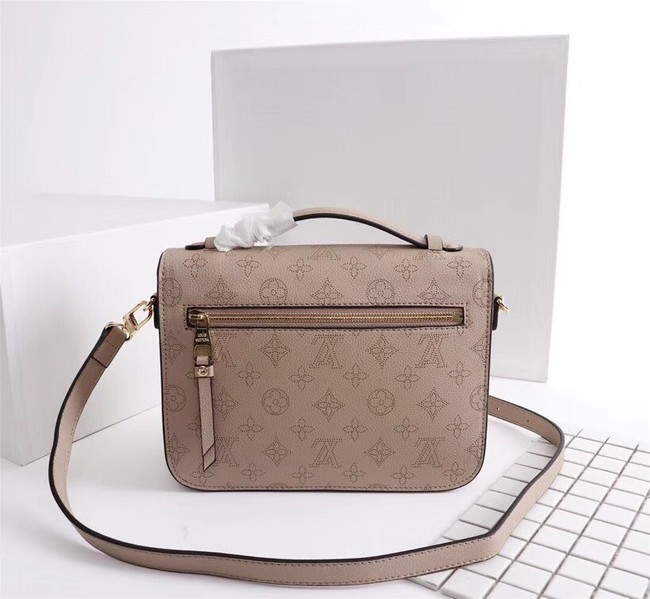 Louis Vuitton Mahina Leather POCHETTE METIS M40780 apricot