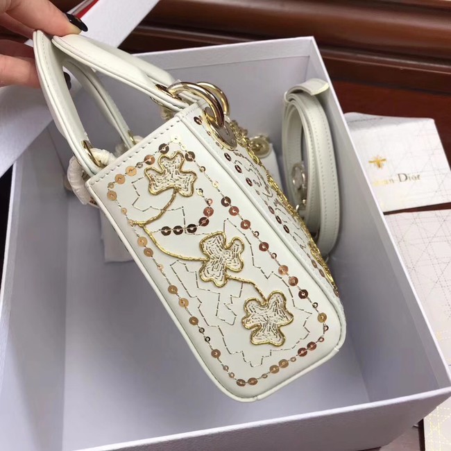 MINI LADY DIOR BAG IN EMBROIDERED CALFSKIN M0506 WHITE