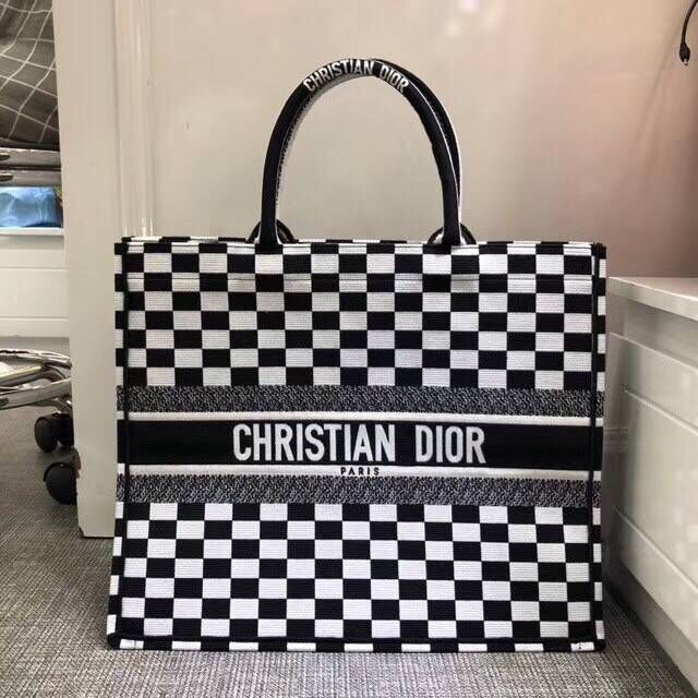 Dior Book Tote Bag Aus Besticktem Dior Oblique Toile 2863 Black&White