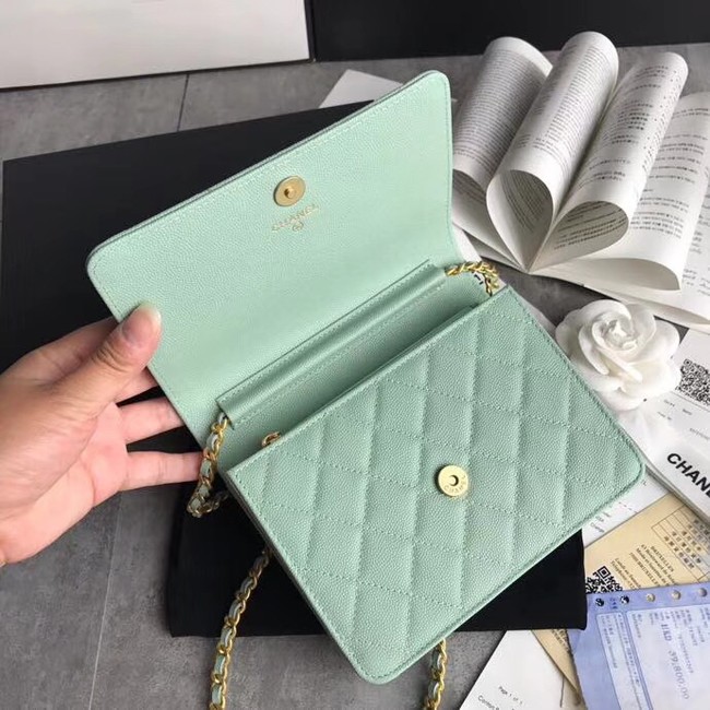 BOY CHANEL Clutch with Chain A84433 green