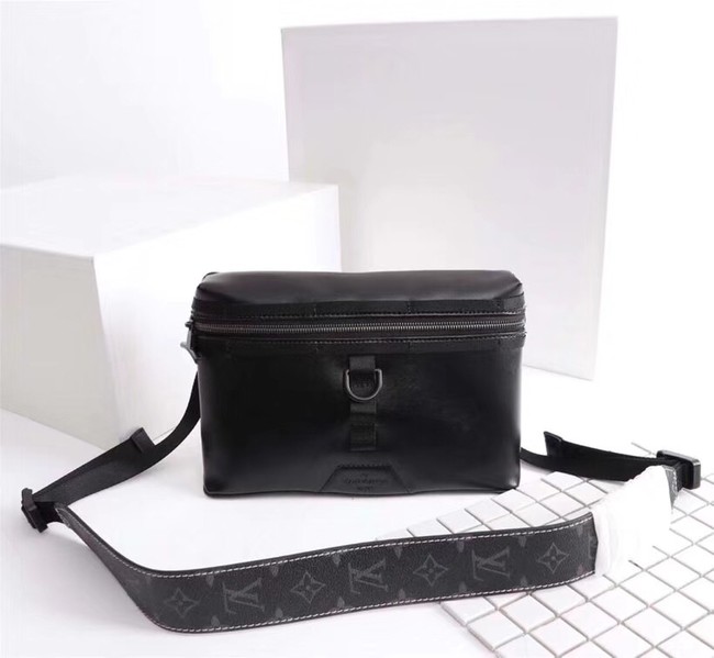 Louis vuitton MESSENGER PM M52176 black